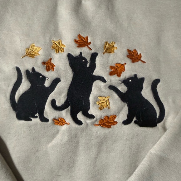 Women’s like new Halloween Vintage Tan Autumn Cats Sweatshirt Fall Embroidered - Picture 2 of 2
